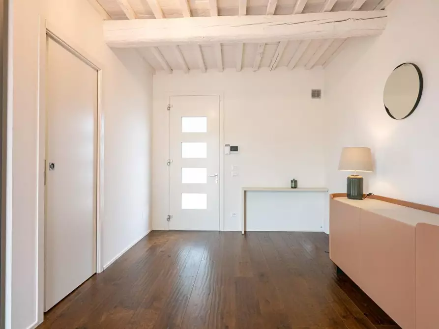 Immagine 6 di Rustico / casale in vendita  a Santa Maria A Monte