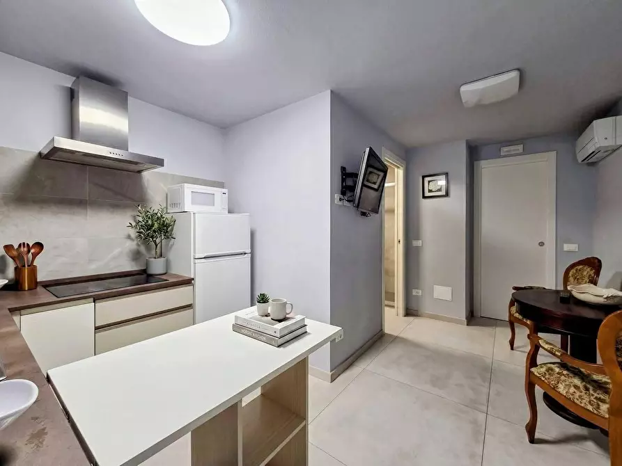 Immagine 3 di Appartamento in vendita  a Massa