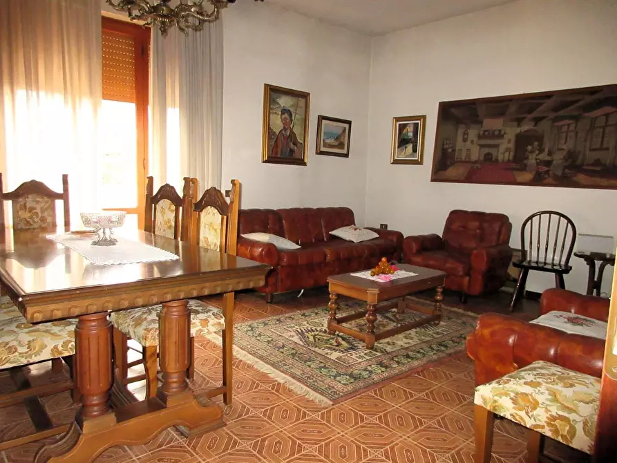 Immagine 2 di Appartamento in vendita  a Empoli