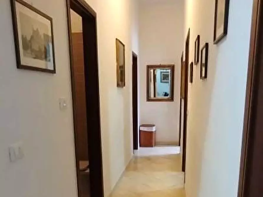 Immagine 18 di Appartamento in vendita  a Viareggio