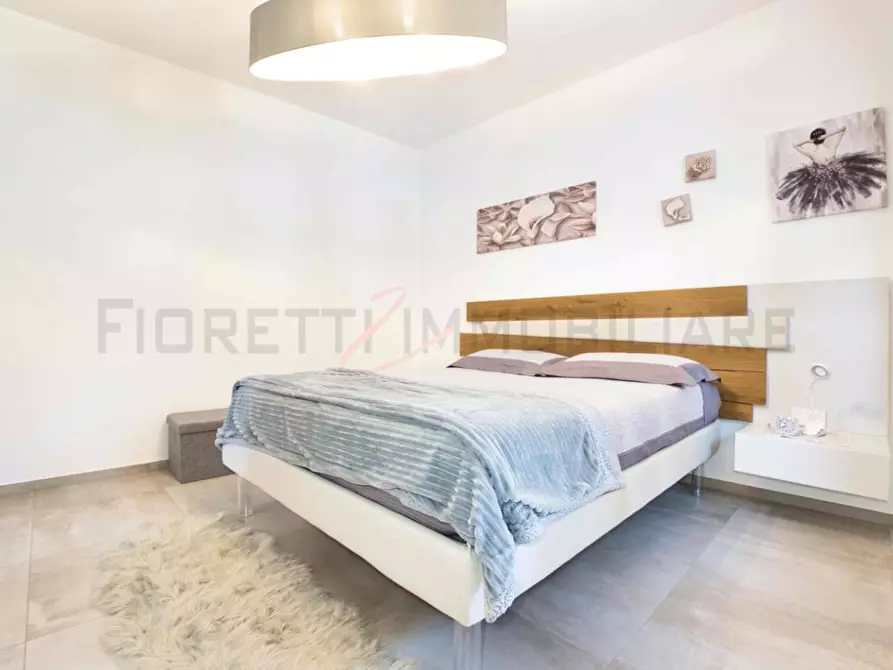 Immagine 20 di Terratetto in vendita  a Campiglia Marittima