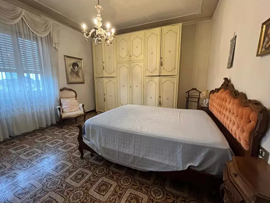 Immagine 49 di Appartamento in vendita  a Lucca