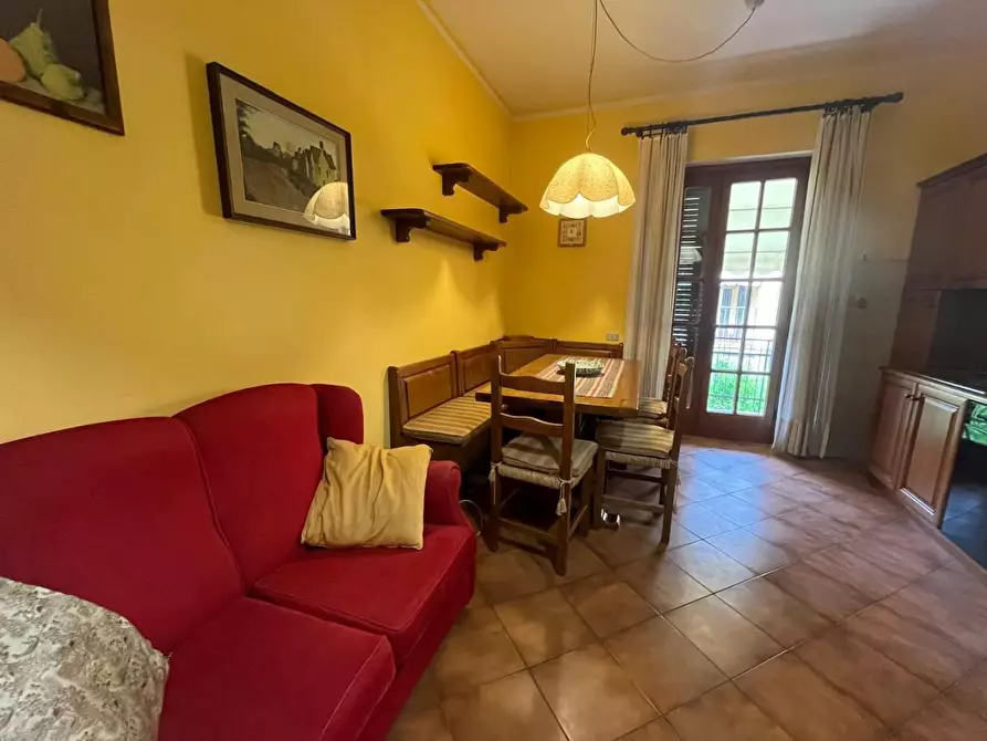 Immagine 42 di Appartamento in vendita  a Lucca