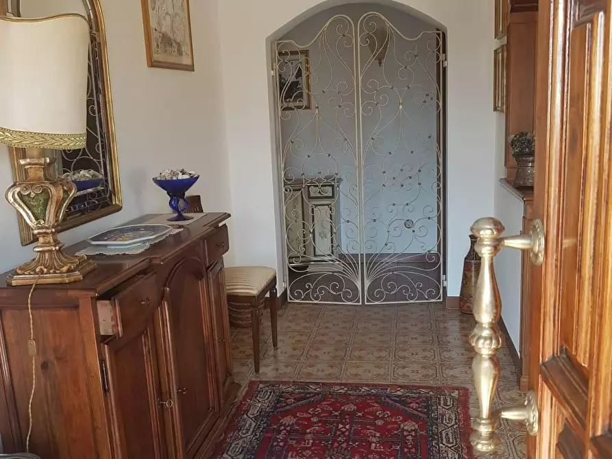 Immagine 6 di Appartamento in vendita  a Lucca
