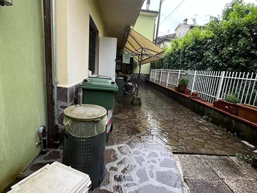 Immagine 69 di Appartamento in vendita  a Lucca