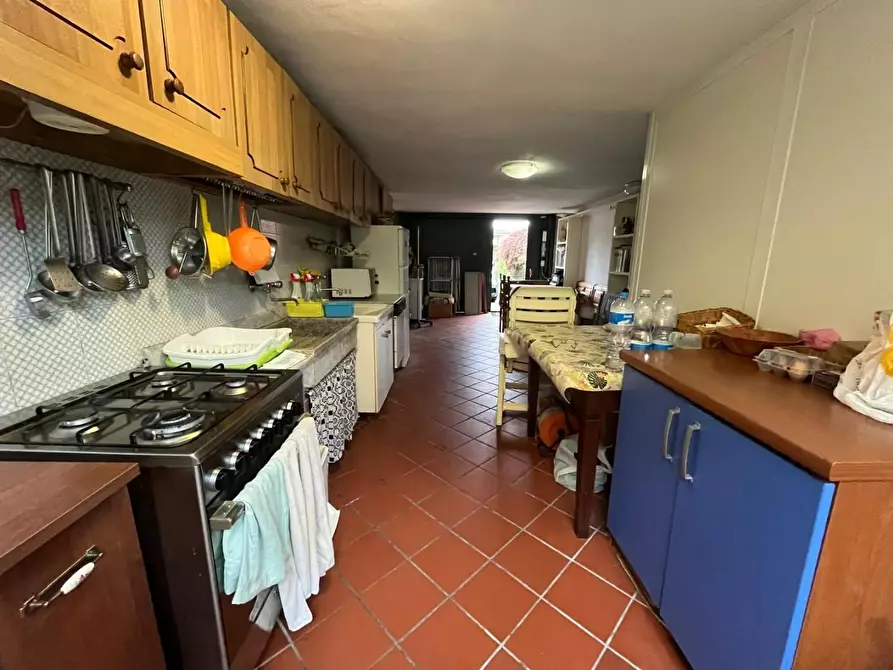 Immagine 71 di Appartamento in vendita  a Lucca