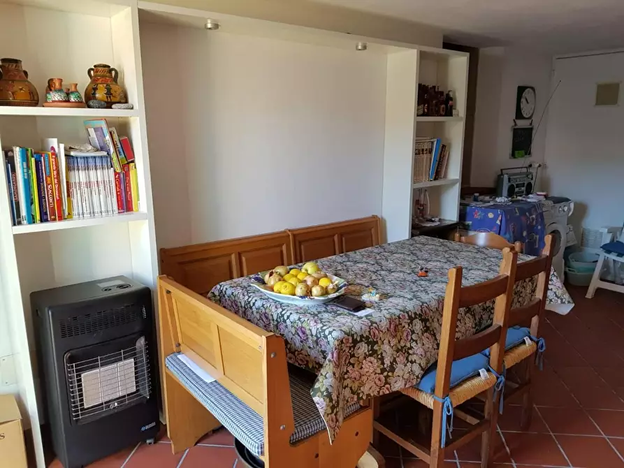 Immagine 23 di Appartamento in vendita  a Lucca