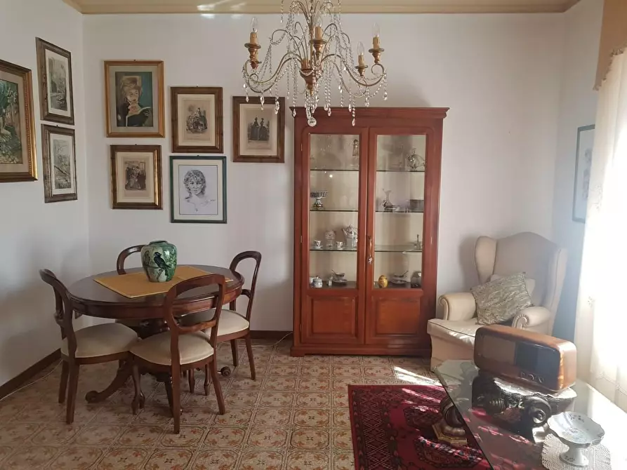 Immagine 24 di Appartamento in vendita  a Lucca