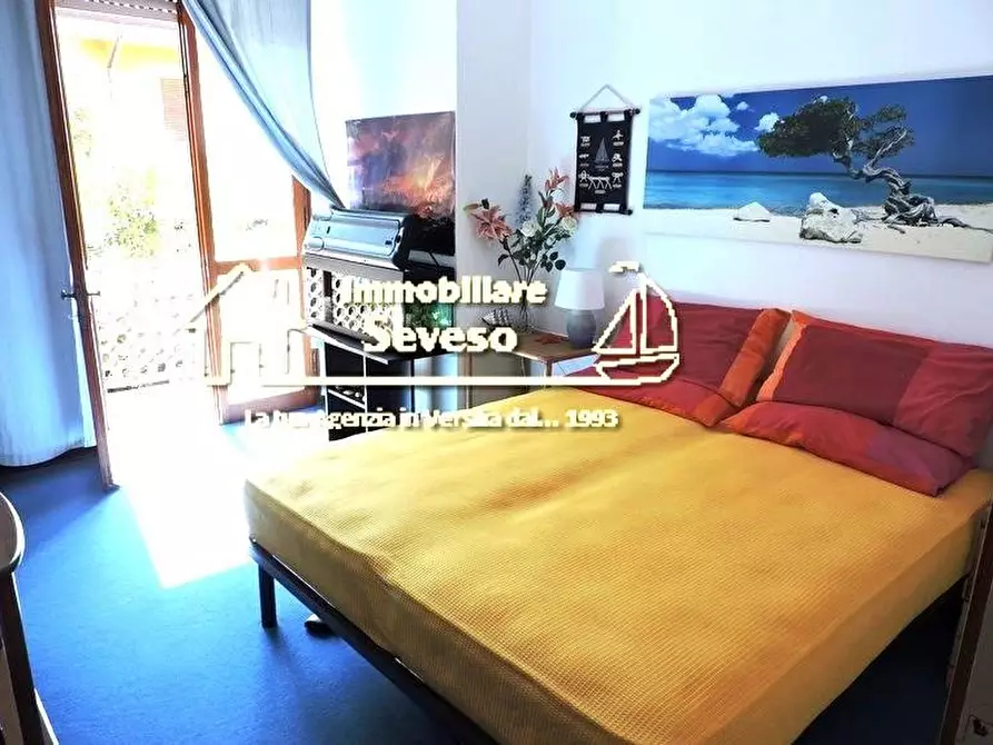 Immagine 13 di Casa trifamiliare in vendita  a Pietrasanta