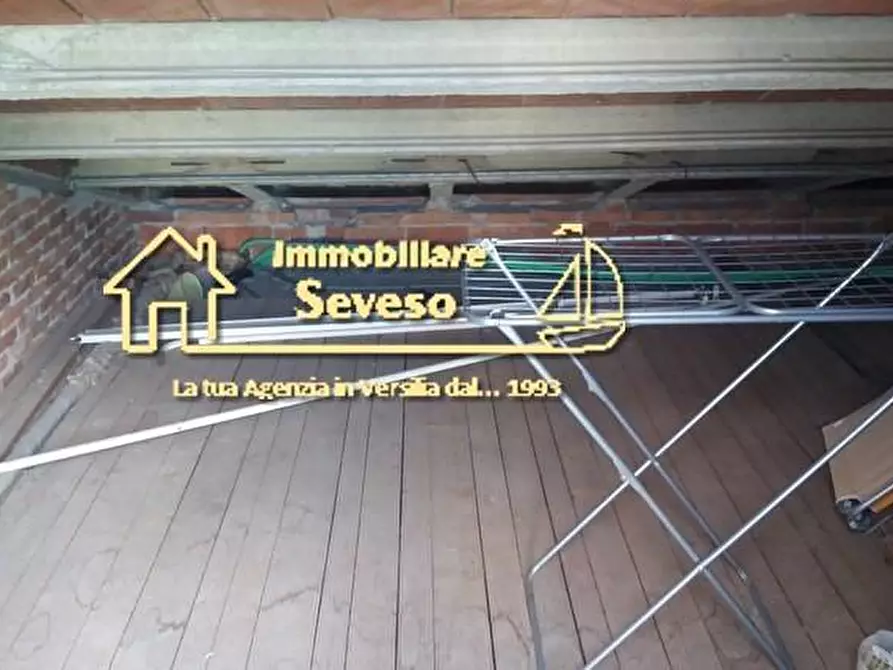 Immagine 18 di Casa trifamiliare in vendita  a Pietrasanta