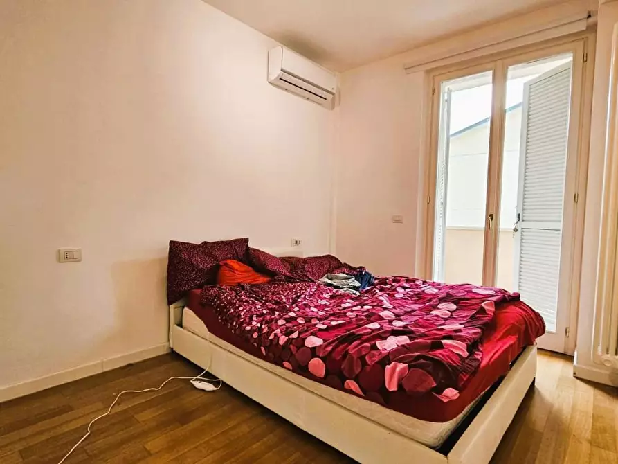 Immagine 6 di Appartamento in vendita  a Massa