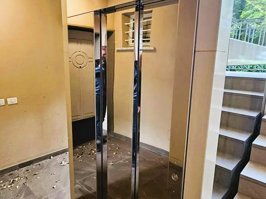 Immagine 19 di Appartamento in vendita  a Massa