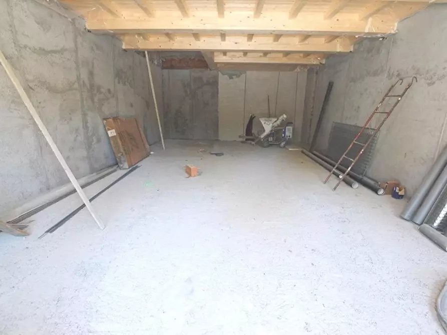 Immagine 4 di Terratetto in vendita  a Lucca
