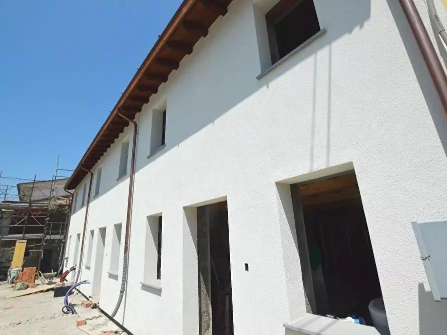 Immagine 3 di Terratetto in vendita  a Lucca