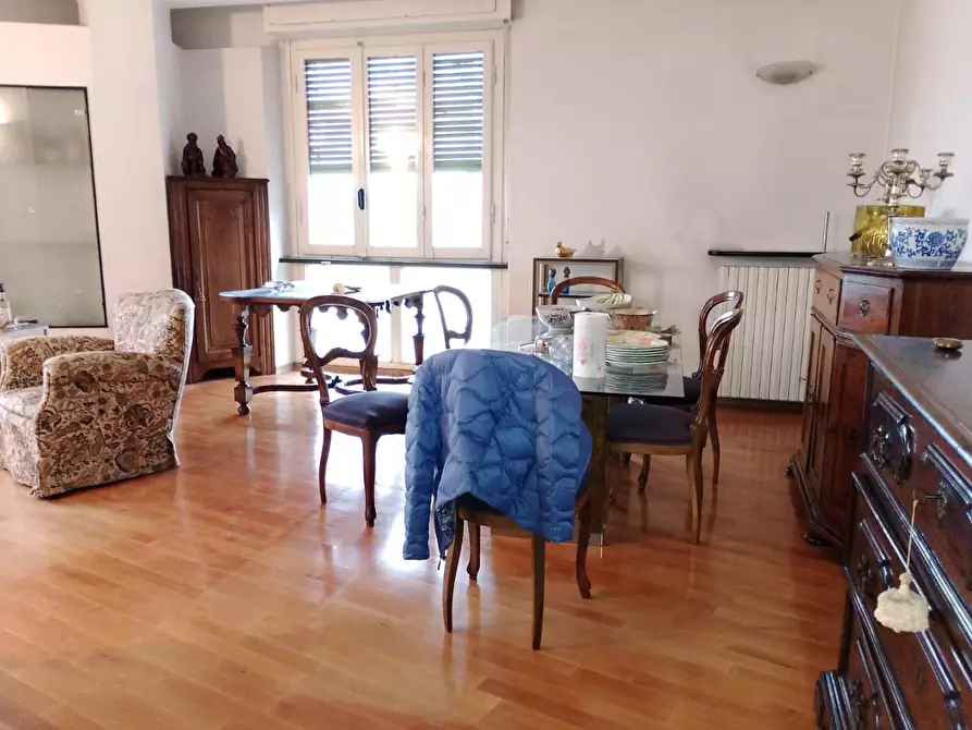 Immagine 6 di Appartamento in vendita  a Massa