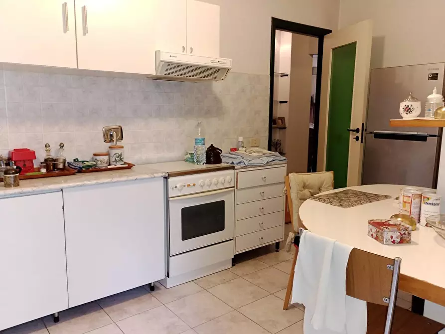 Immagine 36 di Appartamento in vendita  a Massa