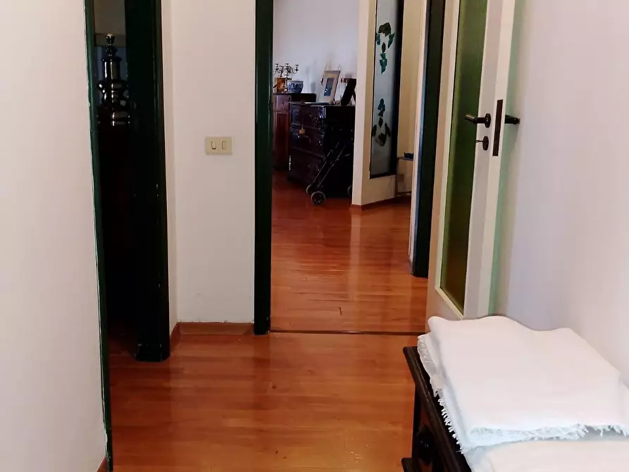 Immagine 16 di Appartamento in vendita  a Massa