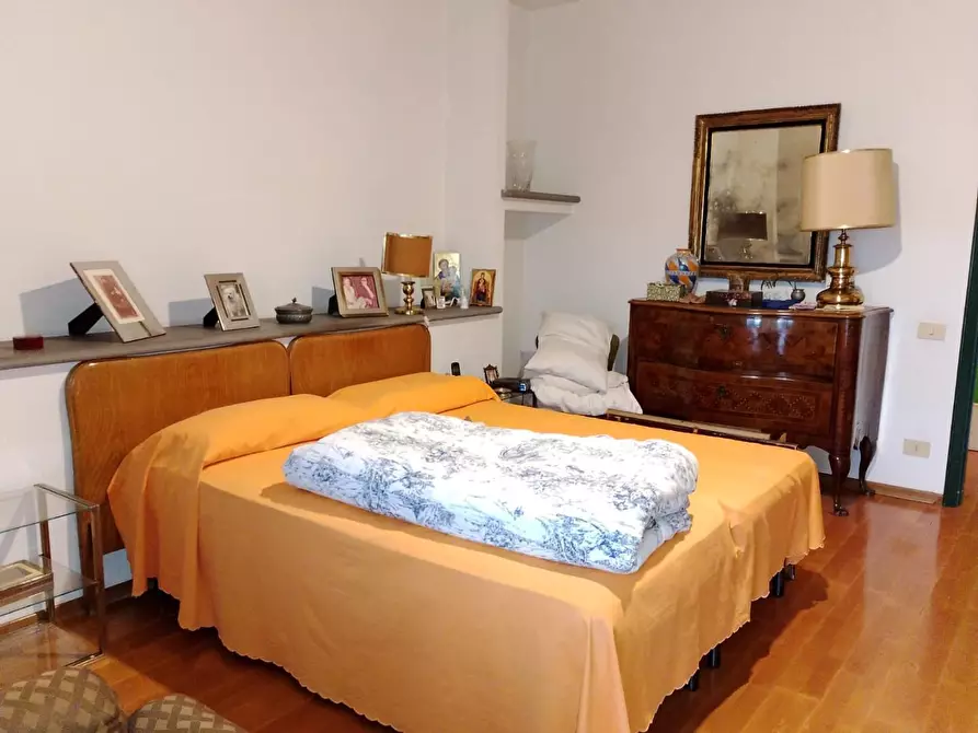 Immagine 27 di Appartamento in vendita  a Massa