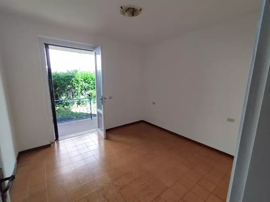Immagine 15 di Appartamento in vendita  a Camaiore