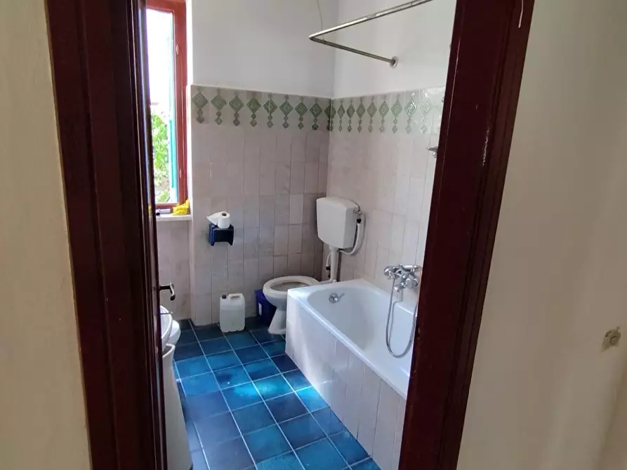 Immagine 13 di Appartamento in vendita  a Camaiore