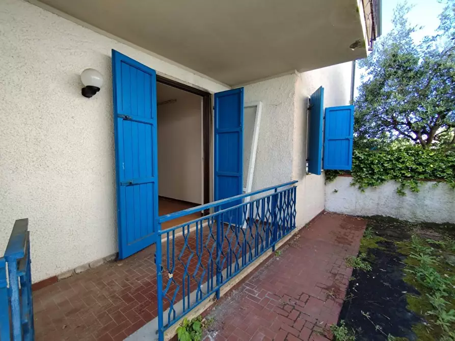 Immagine 3 di Appartamento in vendita  a Camaiore