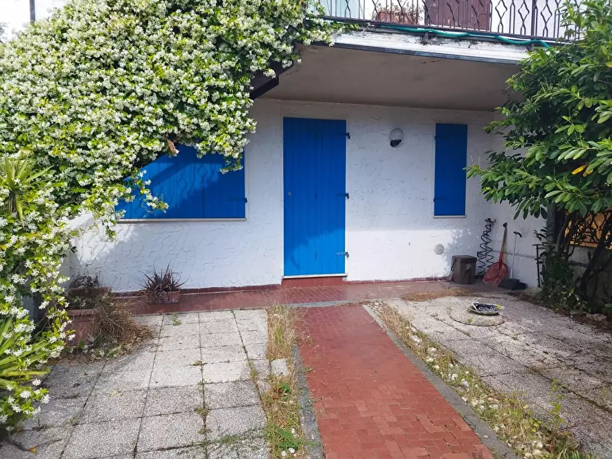 Immagine 20 di Appartamento in vendita  a Camaiore
