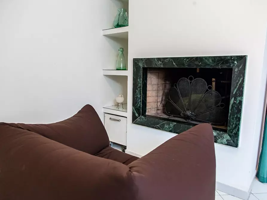 Immagine 19 di Villa in vendita  a Massa