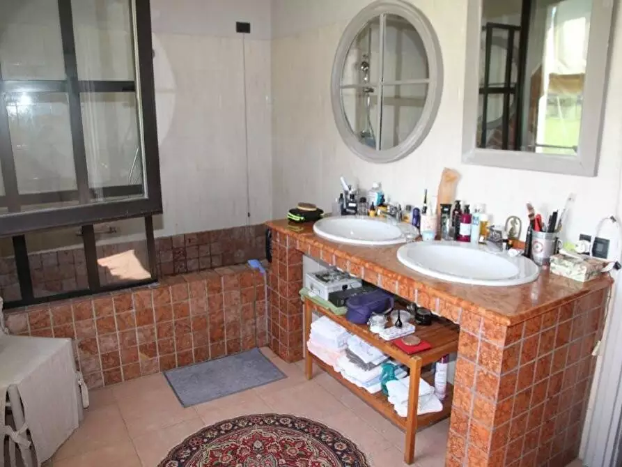 Immagine 22 di Villa in vendita  a Zerbolò