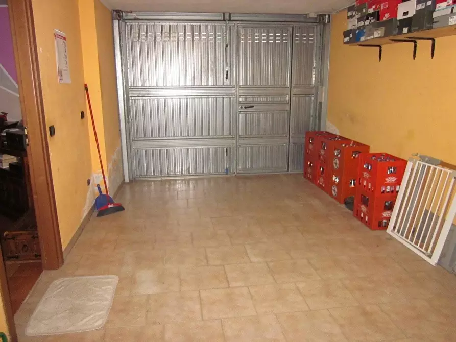 Immagine 14 di Villa in vendita  a Dorno