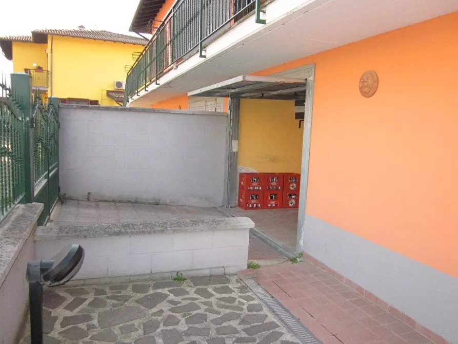 Immagine 3 di Villa in vendita  a Dorno