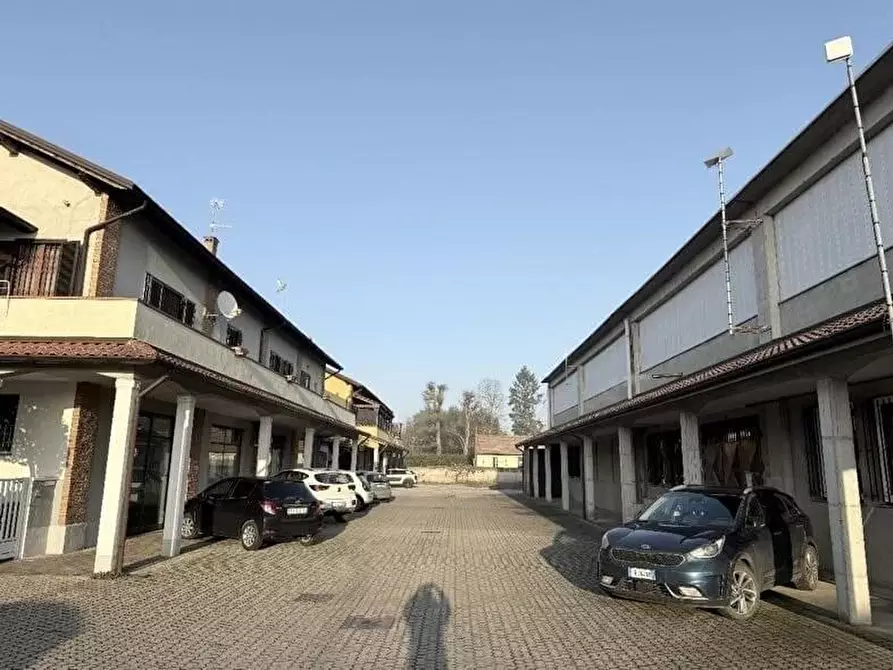 Immagine 4 di Appartamento in vendita  a Castello D'agogna