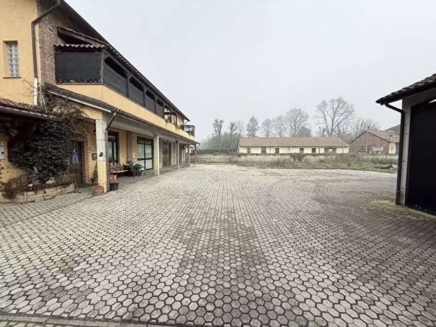Immagine 6 di Appartamento in vendita  a Castello D'agogna