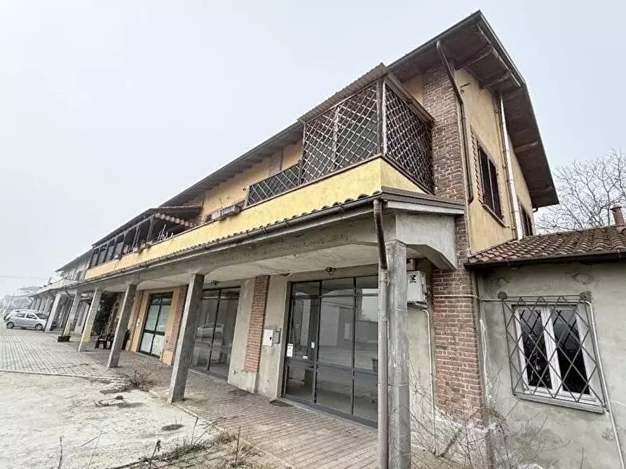 Immagine 9 di Appartamento in vendita  a Castello D'agogna