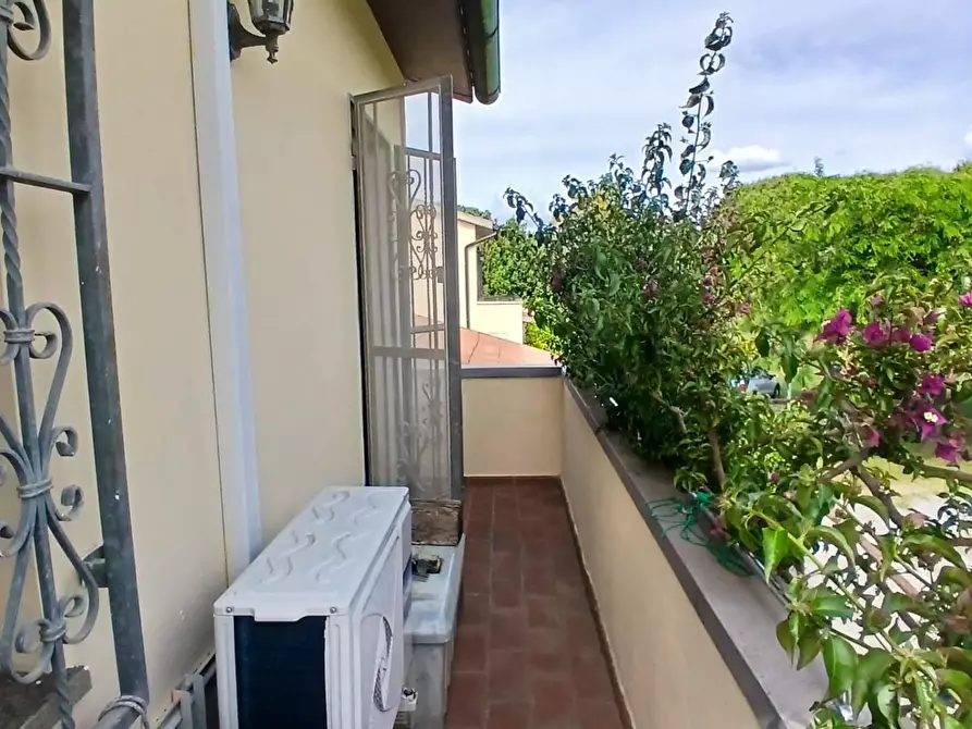 Immagine 7 di Villetta a schiera in vendita  a Campiglia Marittima