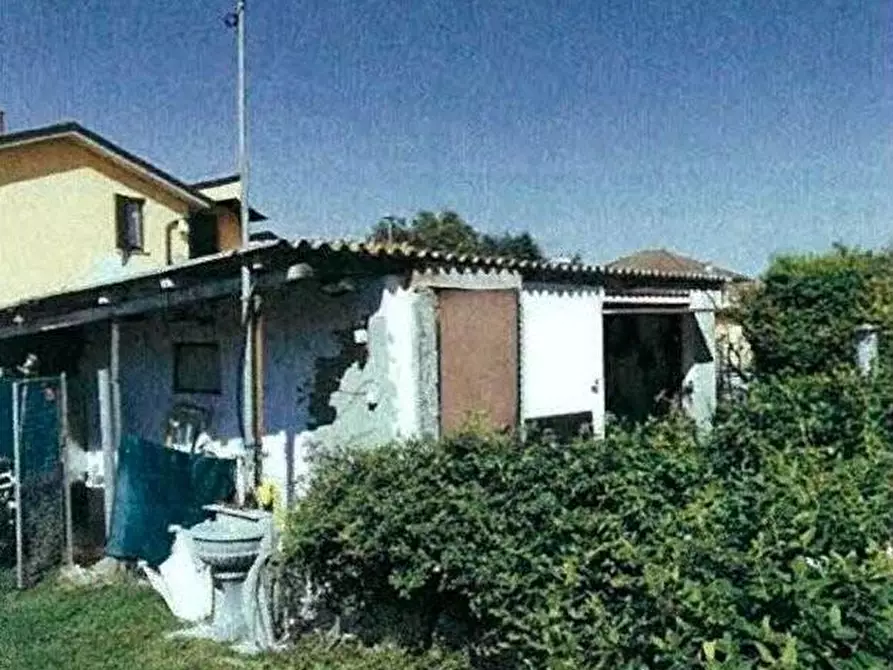Immagine 8 di Villa in vendita  a Lungavilla