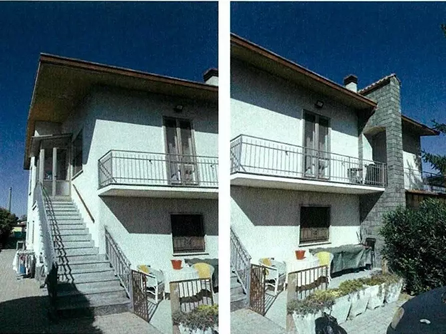 Immagine 1 di Villa in vendita  a Lungavilla