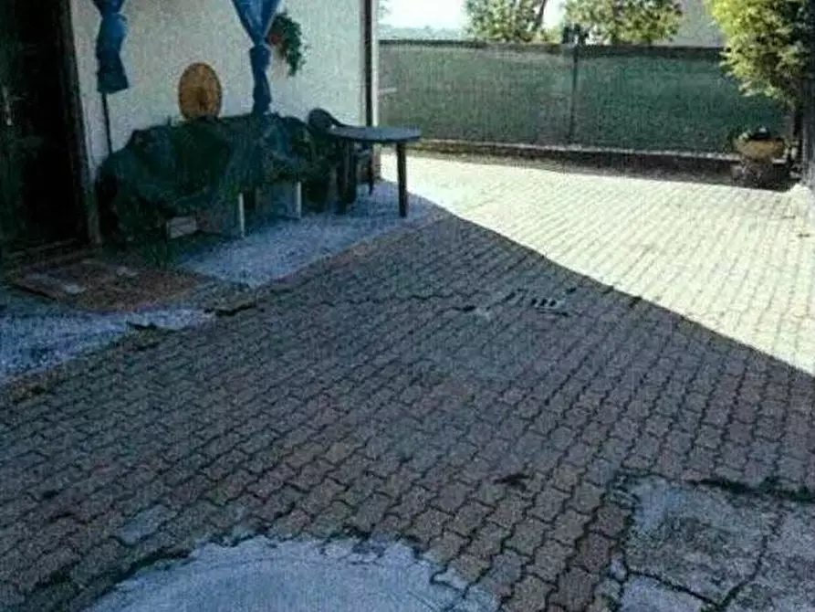 Immagine 10 di Villa in vendita  a Lungavilla
