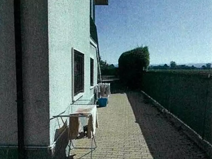 Immagine 9 di Villa in vendita  a Lungavilla