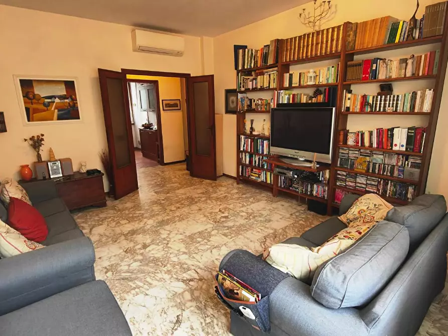Immagine 3 di Appartamento in vendita  a Pisa