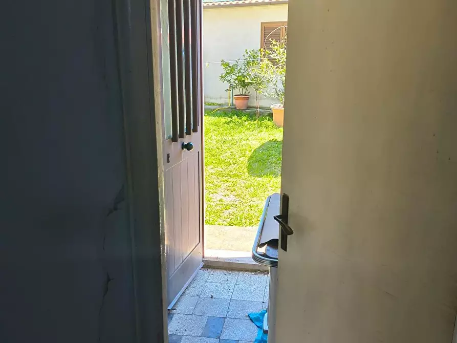 Immagine 16 di Appartamento in vendita  a Semproniano