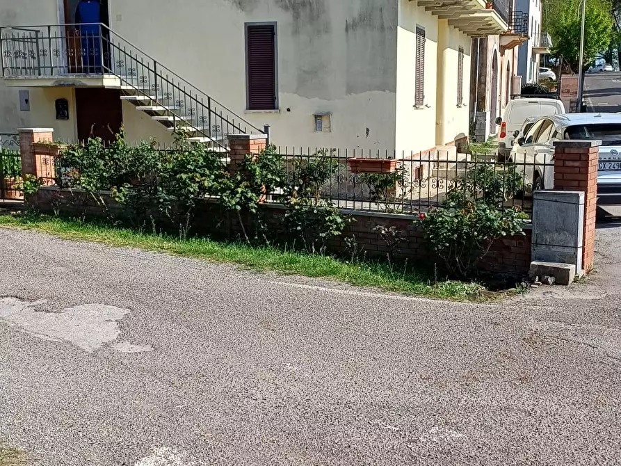 Immagine 13 di Appartamento in vendita  a Semproniano
