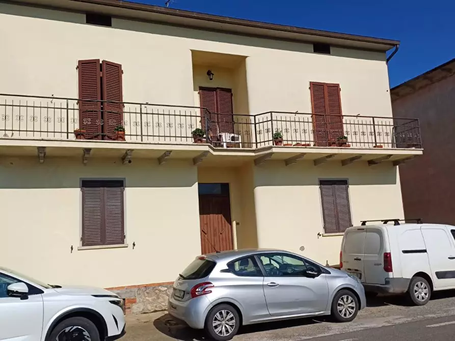 Immagine 31 di Appartamento in vendita  a Semproniano
