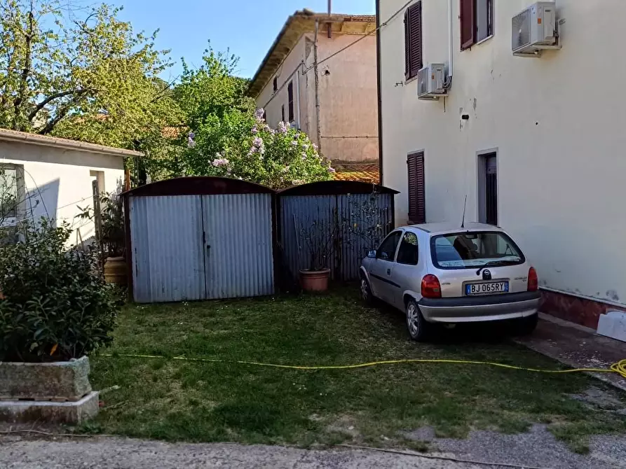 Immagine 27 di Appartamento in vendita  a Semproniano