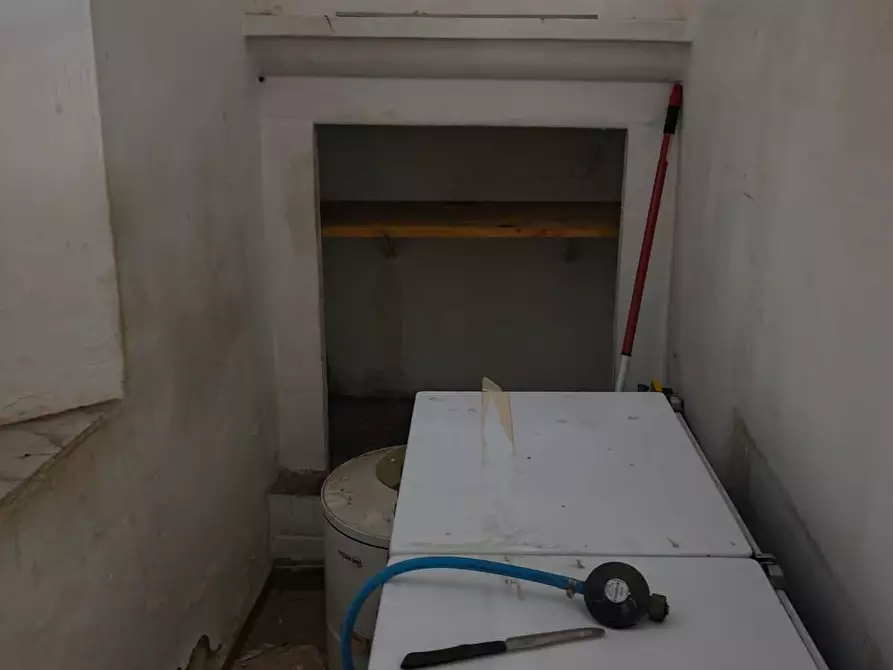Immagine 24 di Appartamento in vendita  a Semproniano