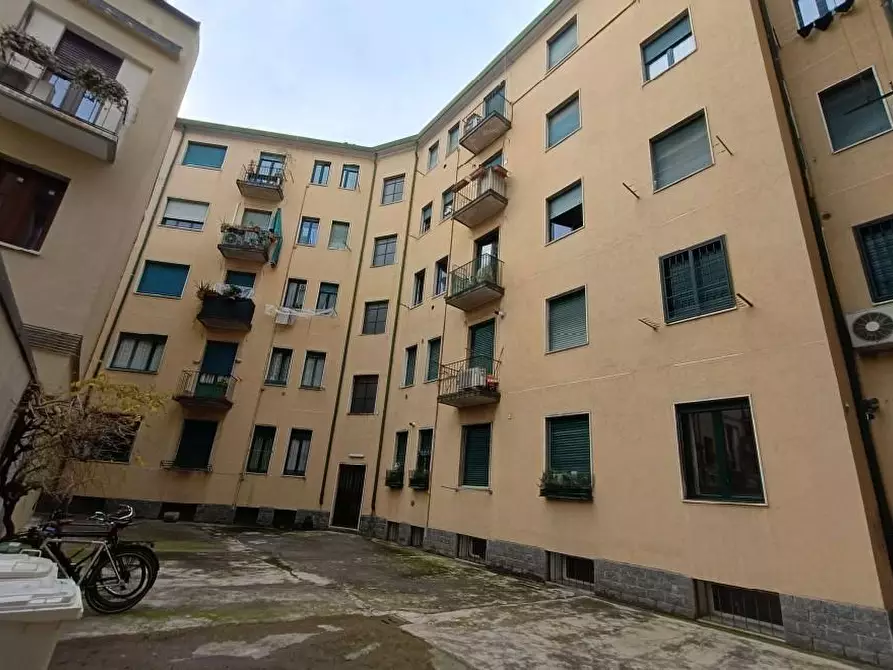 Immagine 1 di Appartamento in vendita  a Milano