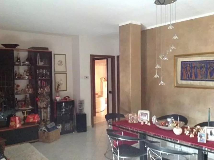 Immagine 2 di Appartamento in vendita  a Cascina