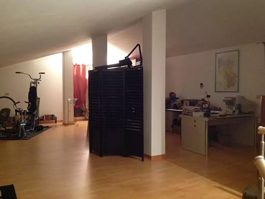 Immagine 4 di Appartamento in vendita  a Cascina