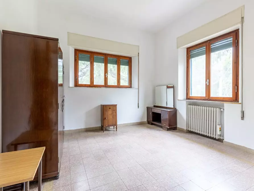 Immagine 9 di Villa in vendita  a Lucca