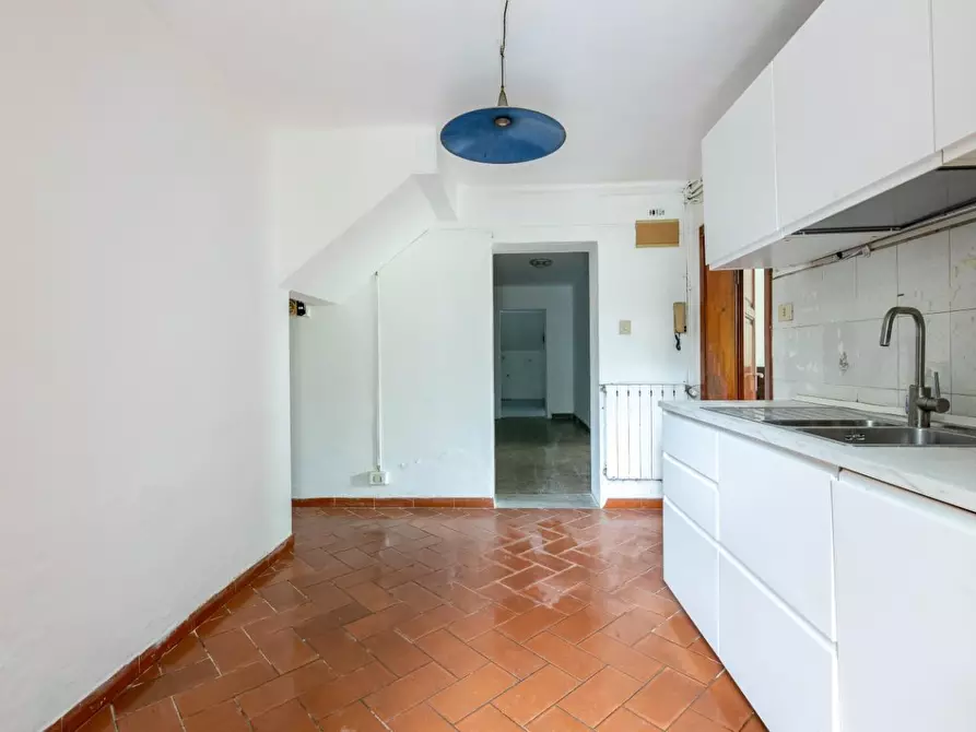 Immagine 18 di Villa in vendita  a Lucca