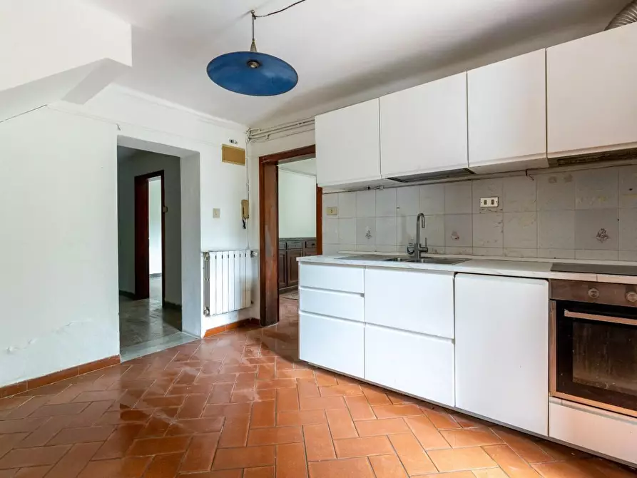 Immagine 19 di Villa in vendita  a Lucca